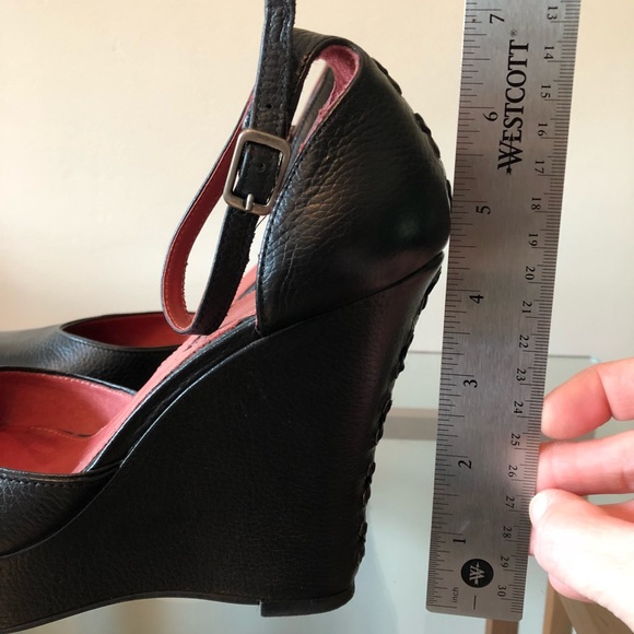 Vince Camuto - lace up back heels - Picture 8 of 8